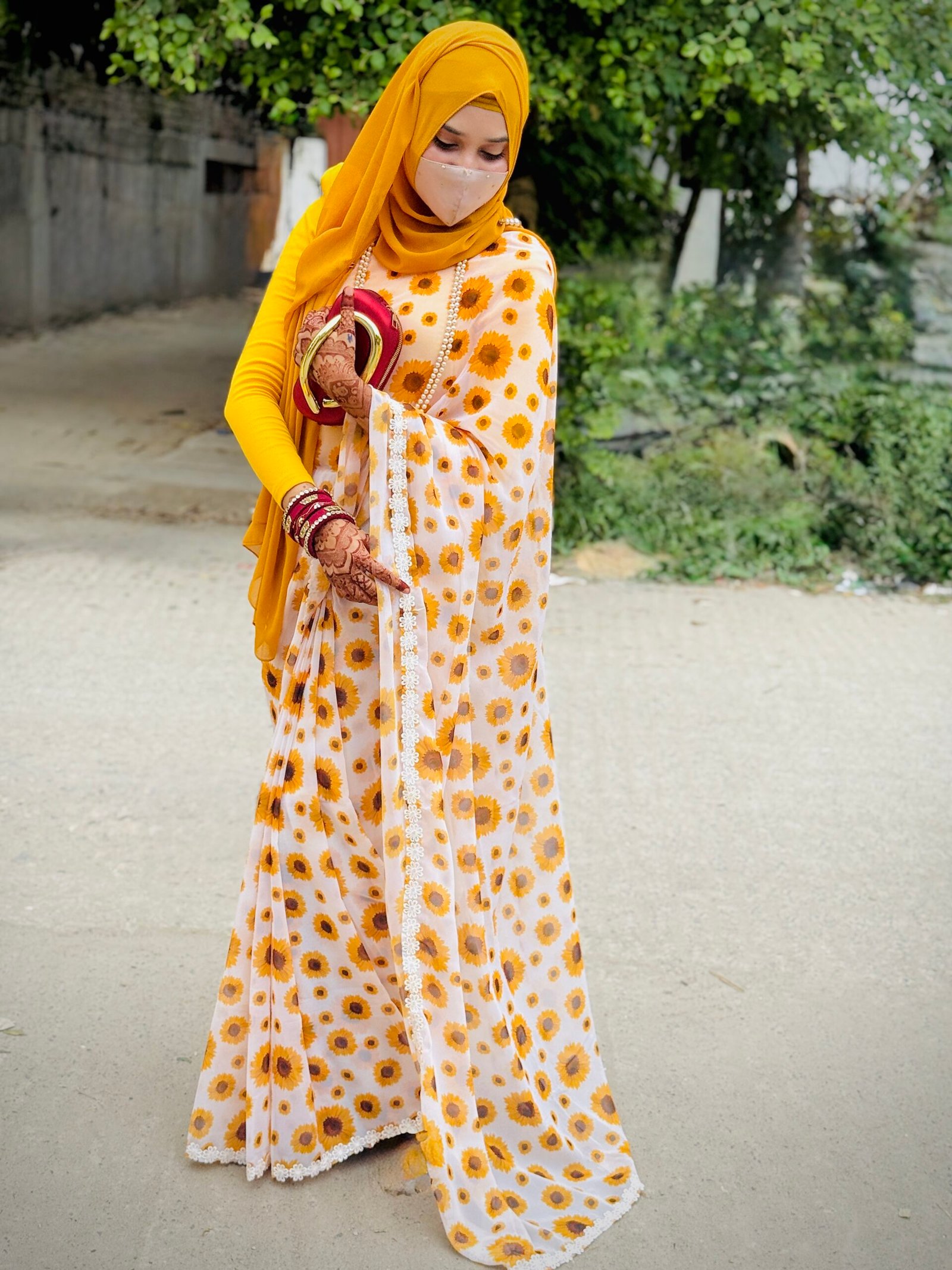 Sunflower Printed Georgette Saree – Soft & Elegant