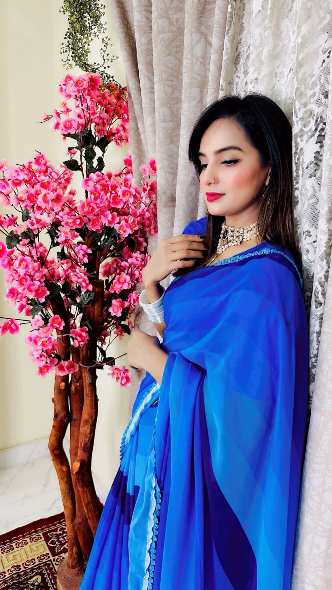 Ocean Ombre Georgette Saree in Multi-Tonal Blue - Image 3