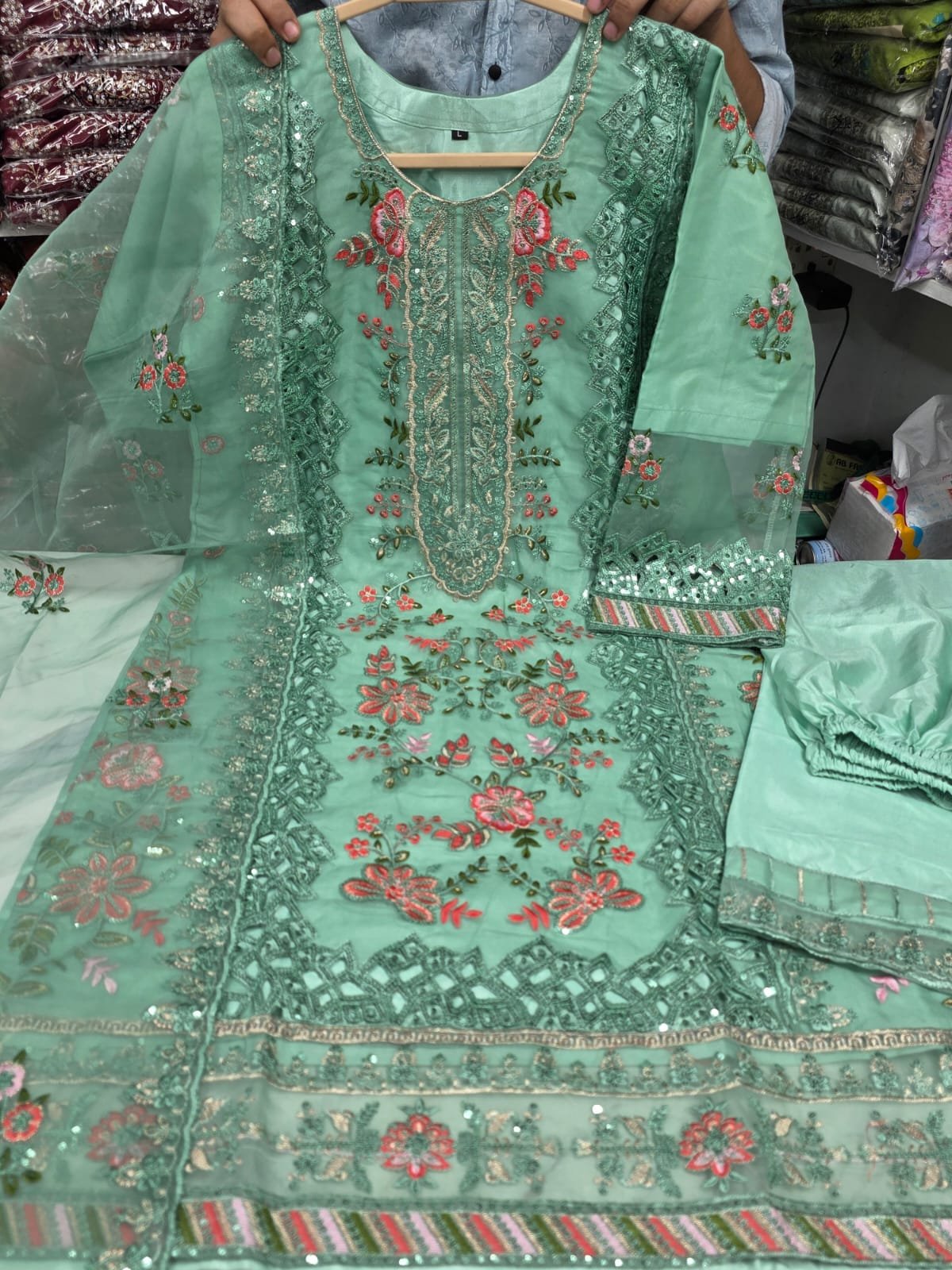 Luxary Pakistani Inspired 3 piece 14