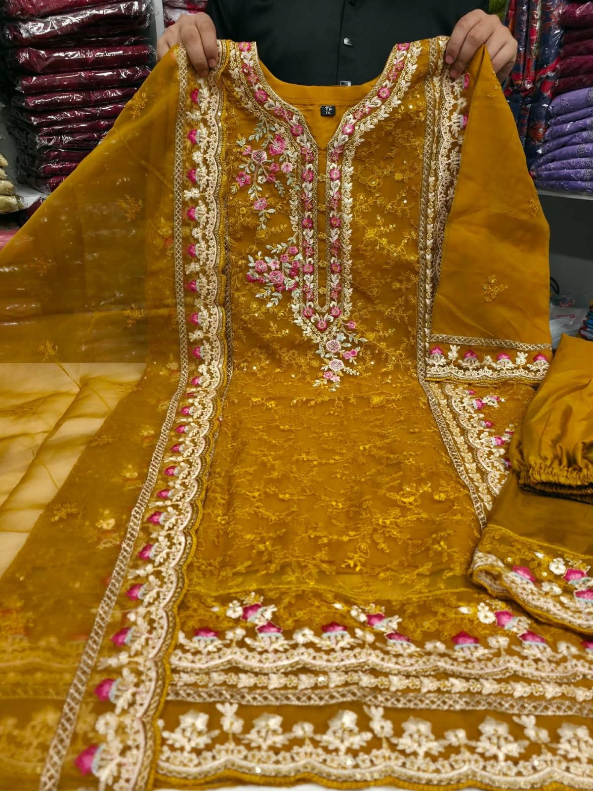 Luxary Pakistani Inspired 3 piece 03