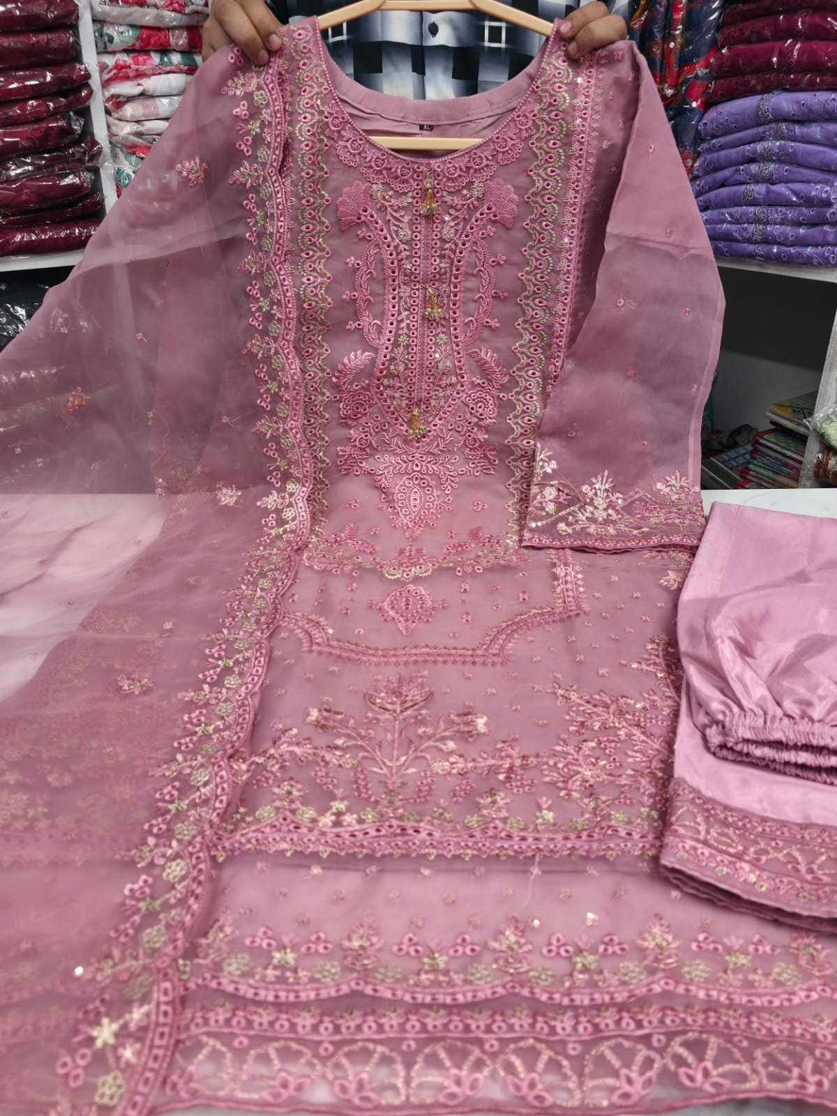 Luxary Pakistani Inspired 3 piece 09